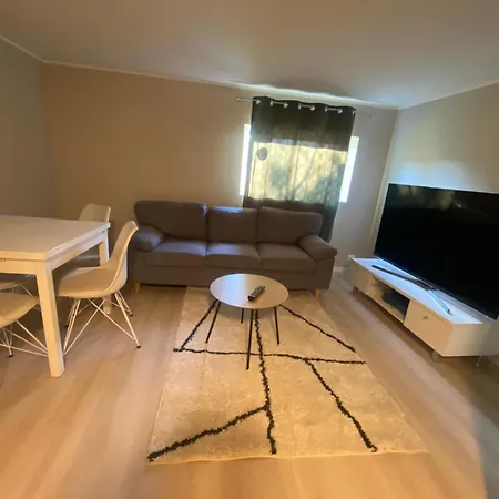 6-bedroom With Scenic Views Апартаменты
