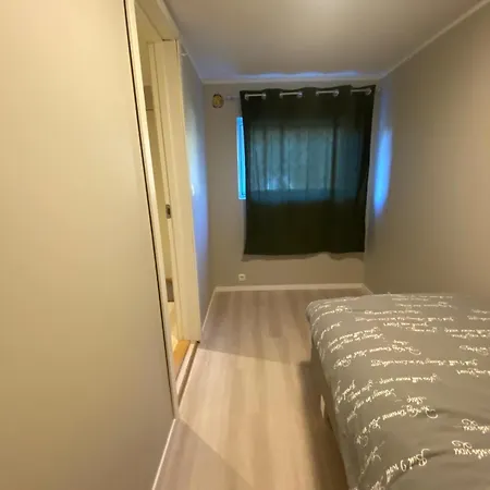 Апартаменты 6-bedroom With Scenic Views