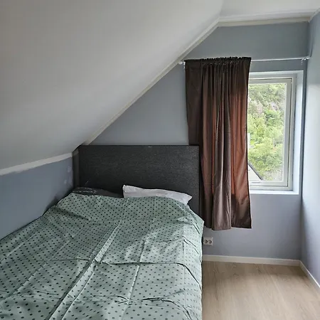 Апартаменты 6-bedroom With Scenic Views